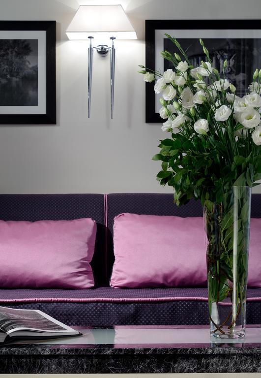 Frattina 122 Hotel Рим Екстериор снимка