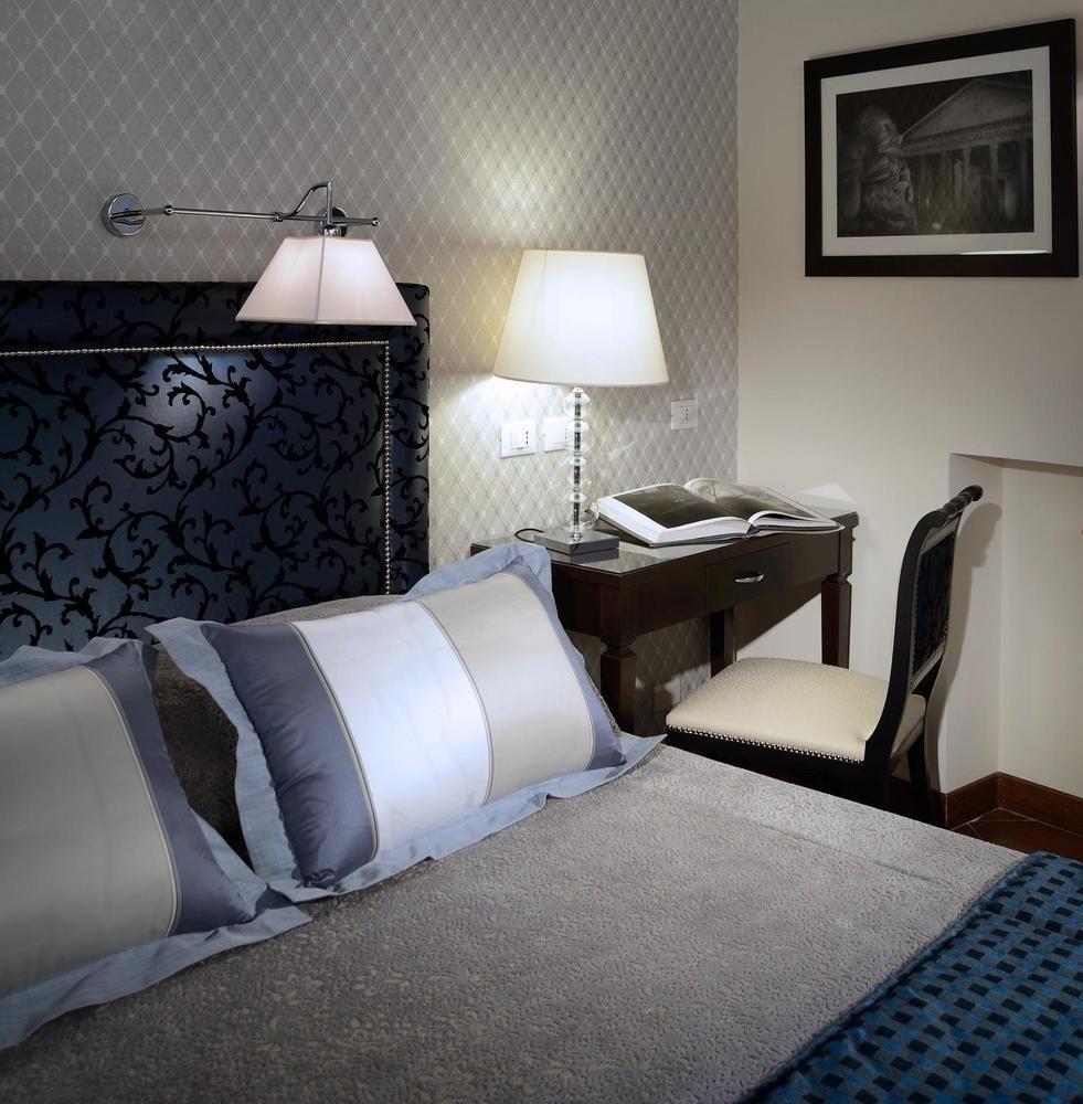 Frattina 122 Hotel Рим Екстериор снимка