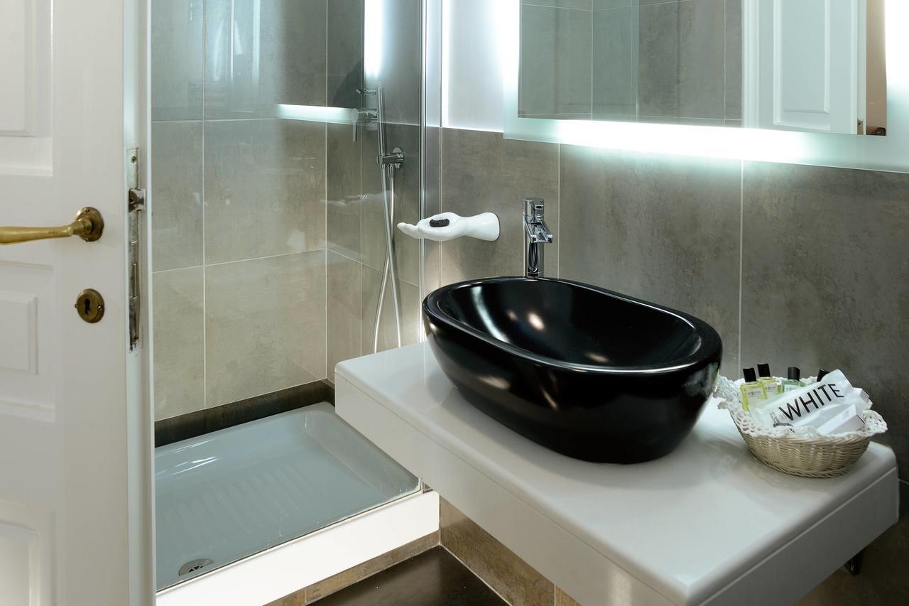 Frattina 122 Hotel Рим Екстериор снимка