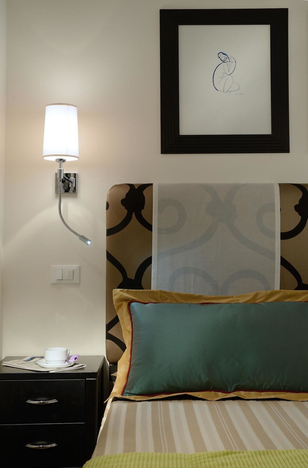 Frattina 122 Hotel Рим Екстериор снимка