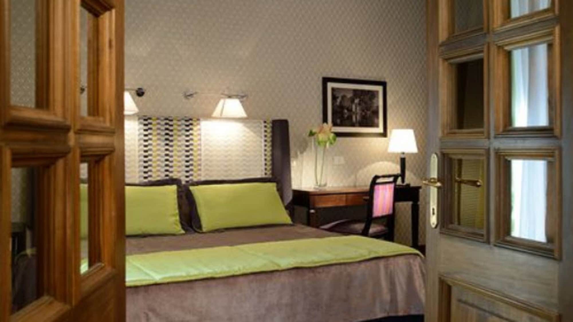 Frattina 122 Hotel Рим Екстериор снимка