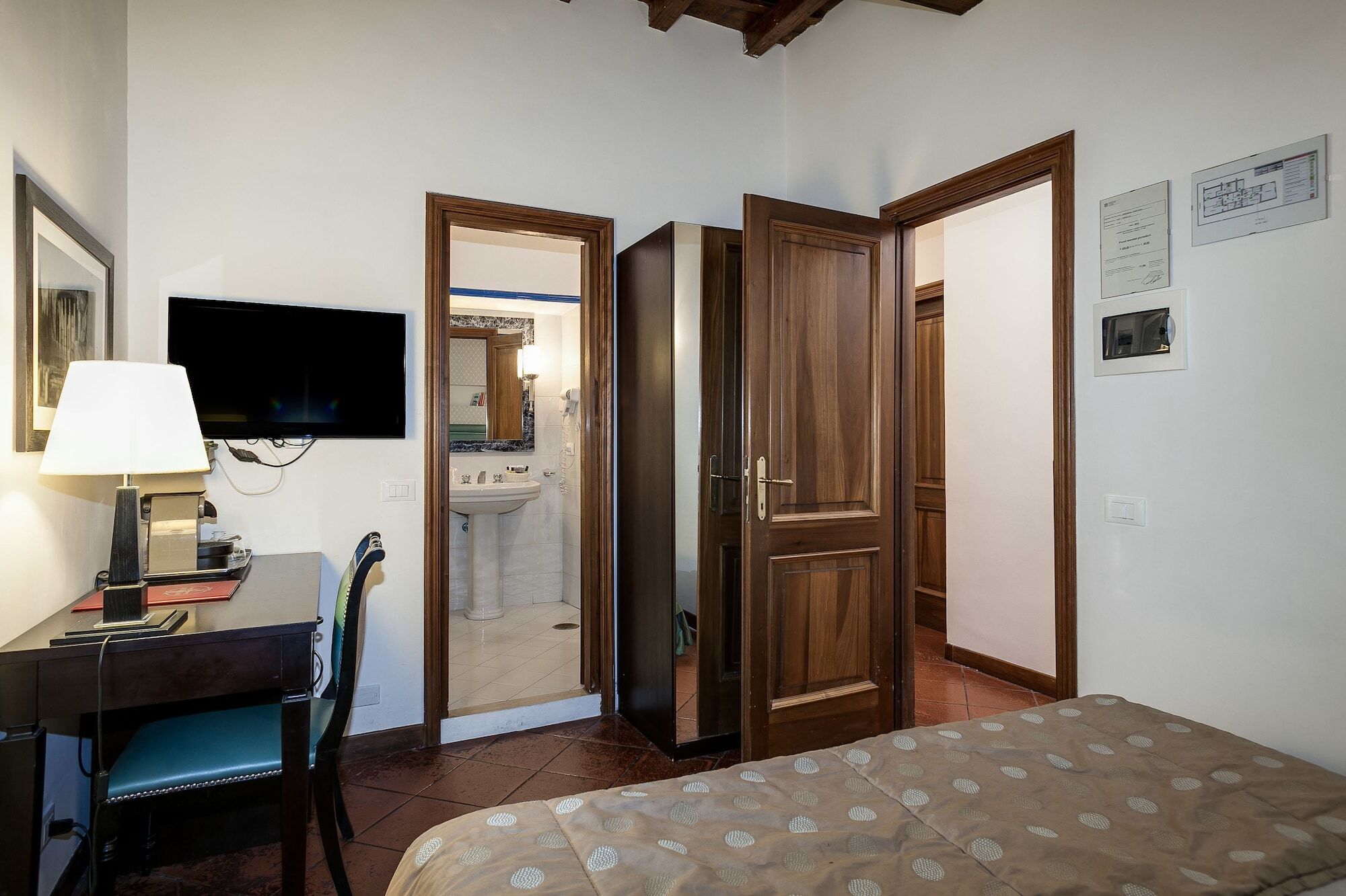Frattina 122 Hotel Рим Екстериор снимка